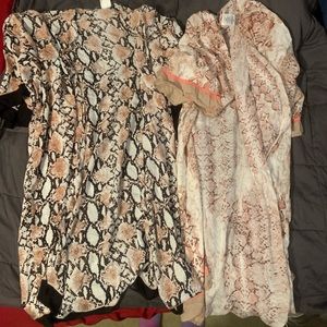 Womens L/XL snake skin open front cover